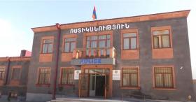 Կինը ոսկեղենը տվել էր ծանոթին, ապա կողոպուտ և բնակարանային գողություն բեմականացրել․ոստիկանների բացահայտումը Կինը ոսկեղենը տվել էր ծանոթին, ապա կողոպուտ և բնակարանային գողություն բեմականացրել․ոստիկանների բացահայտումը