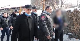 Զինված հետախուզվողը բանակցությունների արդյունքում բերման է ենթարկվել ոստիկանություն Զինված հետախուզվողը բանակցությունների արդյունքում բերման է ենթարկվել ոստիկանություն