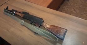 Քաղաքացիները ոստիկանության բաժիններում ինքնաձիգներ, հրացաններ, նռնակներ և զինամթերք են հանձնել Քաղաքացիները ոստիկանության բաժիններում ինքնաձիգներ, հրացաններ, նռնակներ և զինամթերք են հանձնել