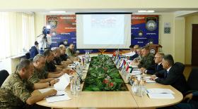 В Ереване состоялись штабные переговоры по подготовке учения ОДКБ с силами спецназначения «Гром-2021» В Ереване состоялись штабные переговоры по подготовке учения ОДКБ с силами спецназначения «Гром-2021»