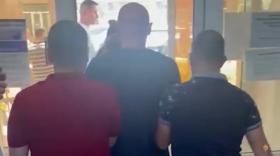 Բռնվել է ակնաբուժական կլինիկայի վիրաբույժը. ԱԱԾ և ոստիկանության համատեղ բացահայտումը Բռնվել է ակնաբուժական կլինիկայի վիրաբույժը. ԱԱԾ և ոստիկանության համատեղ բացահայտումը