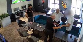 Զինված տղամարդը տեղափոխվել է ոստիկանություն Զինված տղամարդը տեղափոխվել է ոստիկանություն