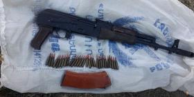 «Կալաշնիկովի» ինքնաձիգներ, ատրճանակներ, հրացաններ. ոստիկանների բացատրական աշխատանքի արդյունքը «Կալաշնիկովի» ինքնաձիգներ, ատրճանակներ, հրացաններ. ոստիկանների բացատրական աշխատանքի արդյունքը