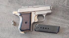 Հայտնաբերվել ու առգրավվել են ատրճանակ, թմրամիջոցներով փաթեթներ ու կանեփի բույսեր Հայտնաբերվել ու առգրավվել են ատրճանակ, թմրամիջոցներով փաթեթներ ու կանեփի բույսեր