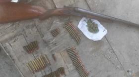 Դվին գյուղի տներից մեկում թմրամիջոց, հրացան ու զինամթերք է հայտնաբերվել