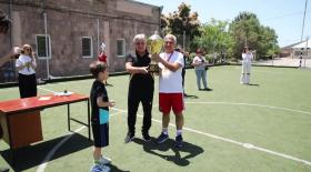 Կայացավ ոստիկանության գնդապետ Վարդան Պետրոսյանին նվիրված ֆուտբոլի հուշամրցաշար Կայացավ ոստիկանության գնդապետ Վարդան Պետրոսյանին նվիրված ֆուտբոլի հուշամրցաշար