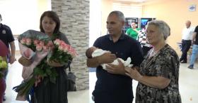 Ծնվել է 44-օրյա պատերազմում անմահացած եղբայրներ Սամվել և Տիգրան Մելքոնյանների եղբայրը՝ Դավիթը Ծնվել է 44-օրյա պատերազմում անմահացած եղբայրներ Սամվել և Տիգրան Մելքոնյանների եղբայրը՝ Դավիթը