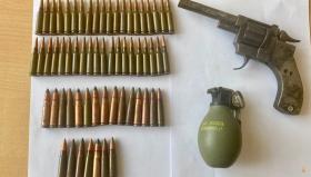 Ապօրինի պահվող զենք-զինամթերքի կամավոր հանձնումներ ոստիկանության տարածքային բաժիններում Ապօրինի պահվող զենք-զինամթերքի կամավոր հանձնումներ ոստիկանության տարածքային բաժիններում