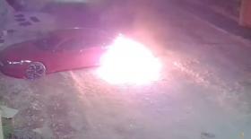 Այրել էր մեքենան ու հեռացել դեպքի վայրից. Մասիսի ոստիկանների բացահայտումը Այրել էր մեքենան ու հեռացել դեպքի վայրից. Մասիսի ոստիկանների բացահայտումը