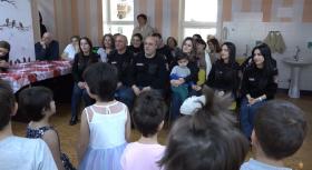 Ոստիկաններն այցելել են ՀՕՖ-ի երեխաների աջակցության կենտրոն