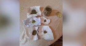 Վաղարշապատի քրեական հետախույզները մարիխուանա և հերոին են հայտնաբերել Վաղարշապատի քրեական հետախույզները մարիխուանա և հերոին են հայտնաբերել