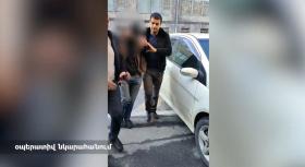 Երկու անձանց դանակահարած երիտասարդը ձերբակալվել է Երկու անձանց դանակահարած երիտասարդը ձերբակալվել է