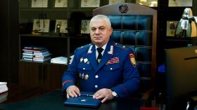 Ձեր մարդկային ու մասնագիտական որակների շնորհիվ են նաև գրանցվում այն դրական արդյունքները, որոնք դրվում են ոստիկանություն-հասարակություն կապի ամրապնդման հիմքում. ՆԳՆ ոստիկանության պետ-ՆԳ նախարարի տեղակալ Արամ Հովհաննիսյան Ձեր մարդկային ու մասնագիտական որակների շնորհիվ են նաև գրանցվում այն դրական արդյունքները, որոնք դրվում են ոստիկանություն-հասարակություն կապի ամրապնդման հիմքում. ՆԳՆ ոստիկանության պետ-ՆԳ նախարարի տեղակալ Արամ Հովհաննիսյան