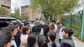 Մի խումբ դպրոցականներ այցելել են Համայնքային ոստիկանության Չարենցավանի բաժին Մի խումբ դպրոցականներ այցելել են Համայնքային ոստիկանության Չարենցավանի բաժին