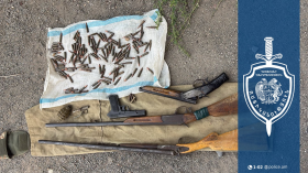 Համայնքային ոստիկանության Արարատի բաժնի ծառայողները ատրճանակ և զինամթերք են հայտնաբերել Համայնքային ոստիկանության Արարատի բաժնի ծառայողները ատրճանակ և զինամթերք են հայտնաբերել