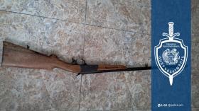 Հանգուցյալ հոր զենքը հանձնվեց ոստիկանություն Հանգուցյալ հոր զենքը հանձնվեց ոստիկանություն