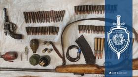 Քաղաքացու թողած պարկում հրացան, ատրճանակ և զինամթերք կար Քաղաքացու թողած պարկում հրացան, ատրճանակ և զինամթերք կար