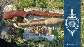 Իջևանի համայնքային ոստիկանները «Սպիտակ ջուր» կոչվող տարածքում զենք-զինամթերք են հայտնաբերել Իջևանի համայնքային ոստիկանները «Սպիտակ ջուր» կոչվող տարածքում զենք-զինամթերք են հայտնաբերել