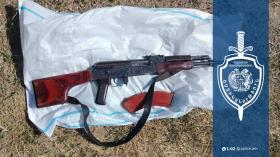 Թալինի համայնքային ոստիկաններն ապօրինի պահվող «Կալաշնիկով» են հայտնաբերել Թալինի համայնքային ոստիկաններն ապօրինի պահվող «Կալաշնիկով» են հայտնաբերել