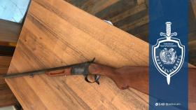 Մրգավետ գյուղի բնակիչը կամավոր հանձնել է հանգուցյալ պապի հրացանը Մրգավետ գյուղի բնակիչը կամավոր հանձնել է հանգուցյալ պապի հրացանը