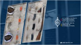 Մեծ քանակությամբ զենք-զինամթերքի կամավոր հանձնում Էջմիածնում Մեծ քանակությամբ զենք-զինամթերքի կամավոր հանձնում Էջմիածնում