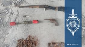 Վաղարշապատի համայնքային ոստիկաններն ու պարեկները հայտնաբերել են ապօրինի զենք-զինամթերք Վաղարշապատի համայնքային ոստիկաններն ու պարեկները հայտնաբերել են ապօրինի զենք-զինամթերք